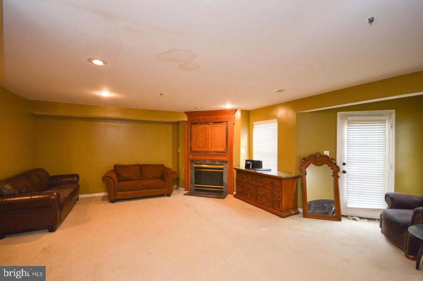 2040 Woodshade Court photo 12