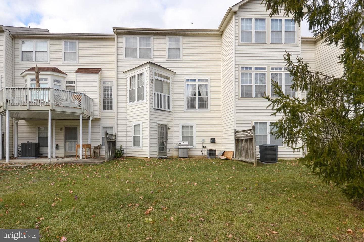 2040 Woodshade Court photo 13