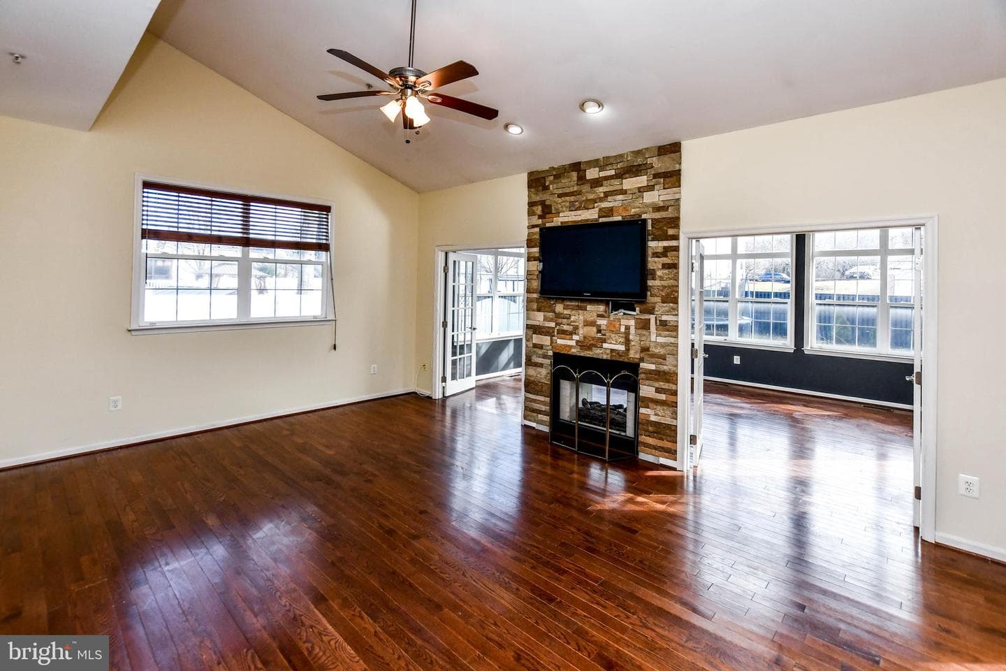 12003 Manchester Way photo 37
