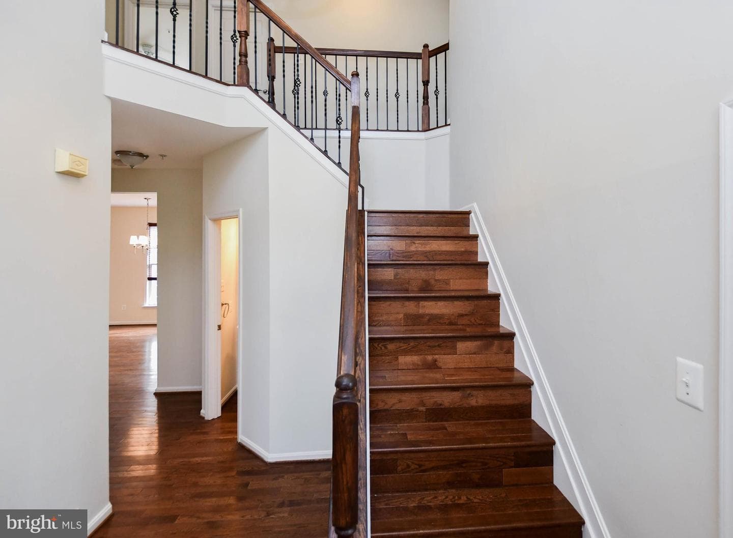 12003 Manchester Way photo 4