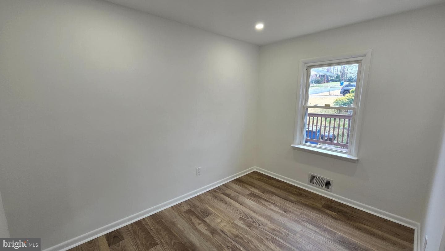 6719 Kipling photo 16