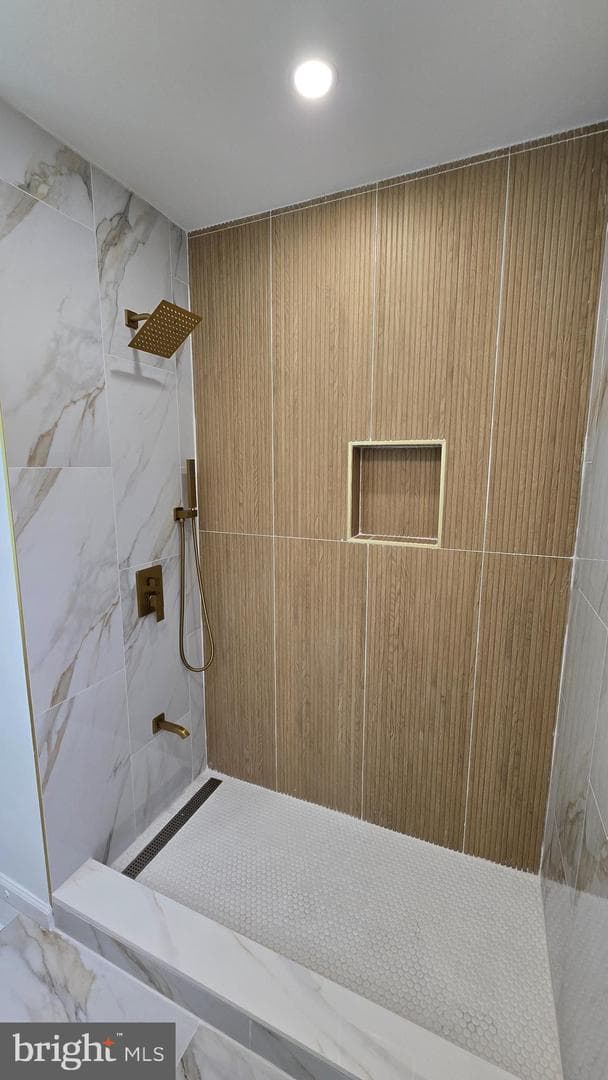 6719 Kipling photo 21