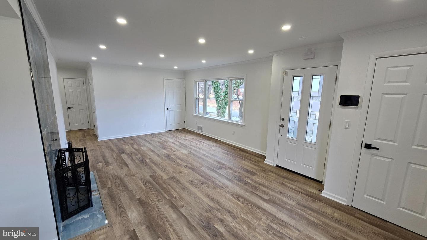 6719 Kipling photo 7