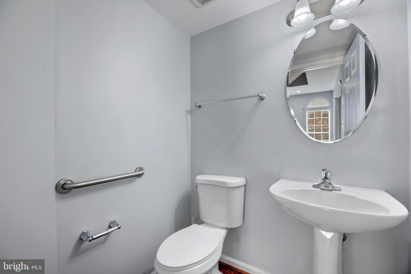 2429 Newmoor Way photo 24