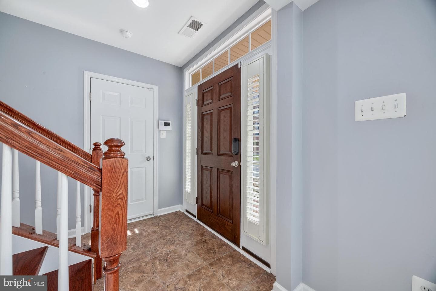2429 Newmoor Way photo 4