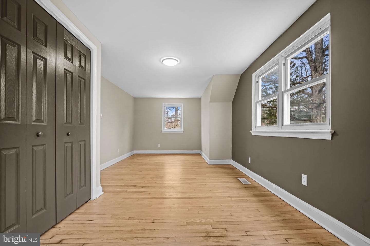 9533 Franklin Avenue photo 21
