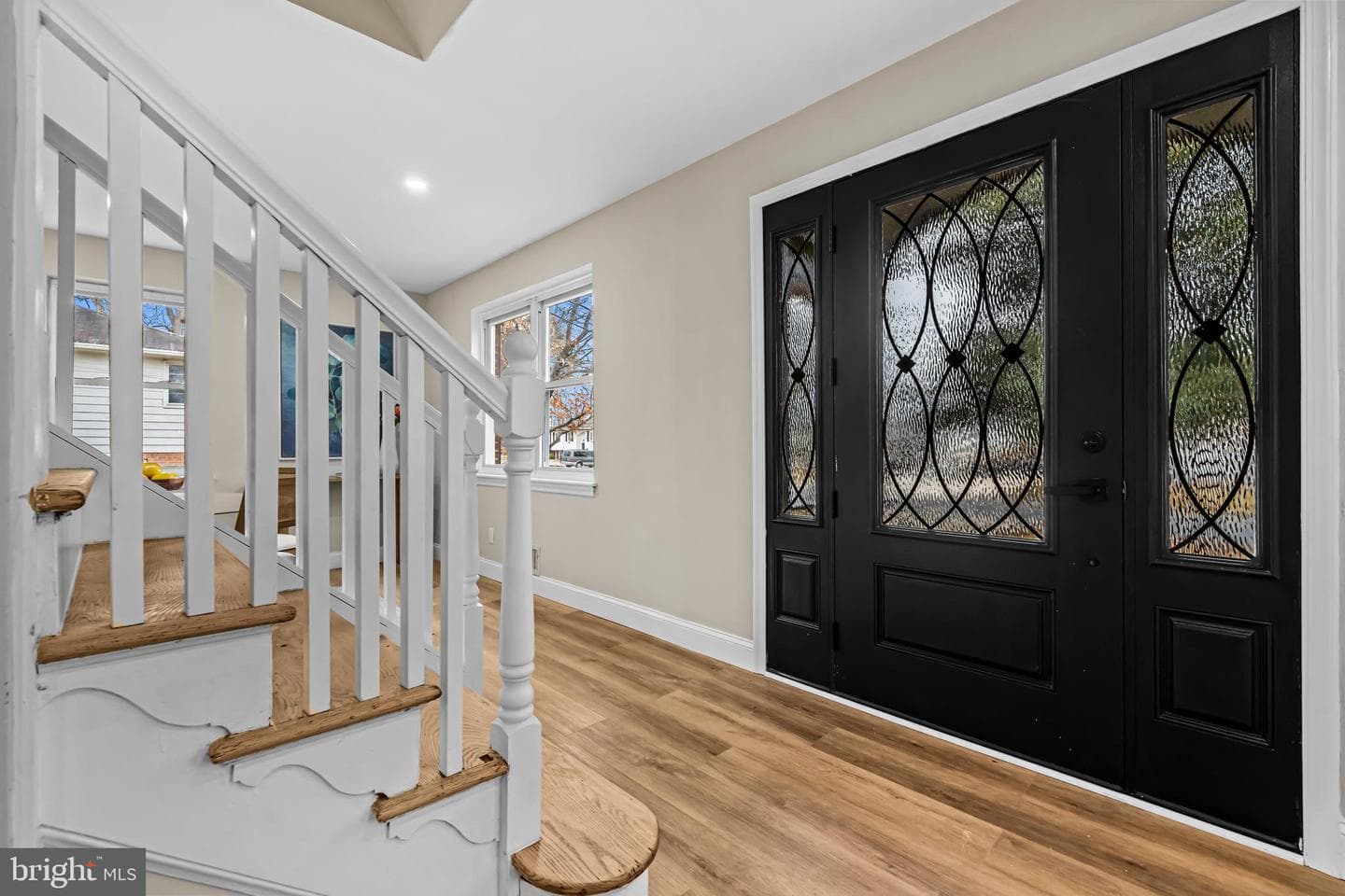 9533 Franklin Avenue photo 3