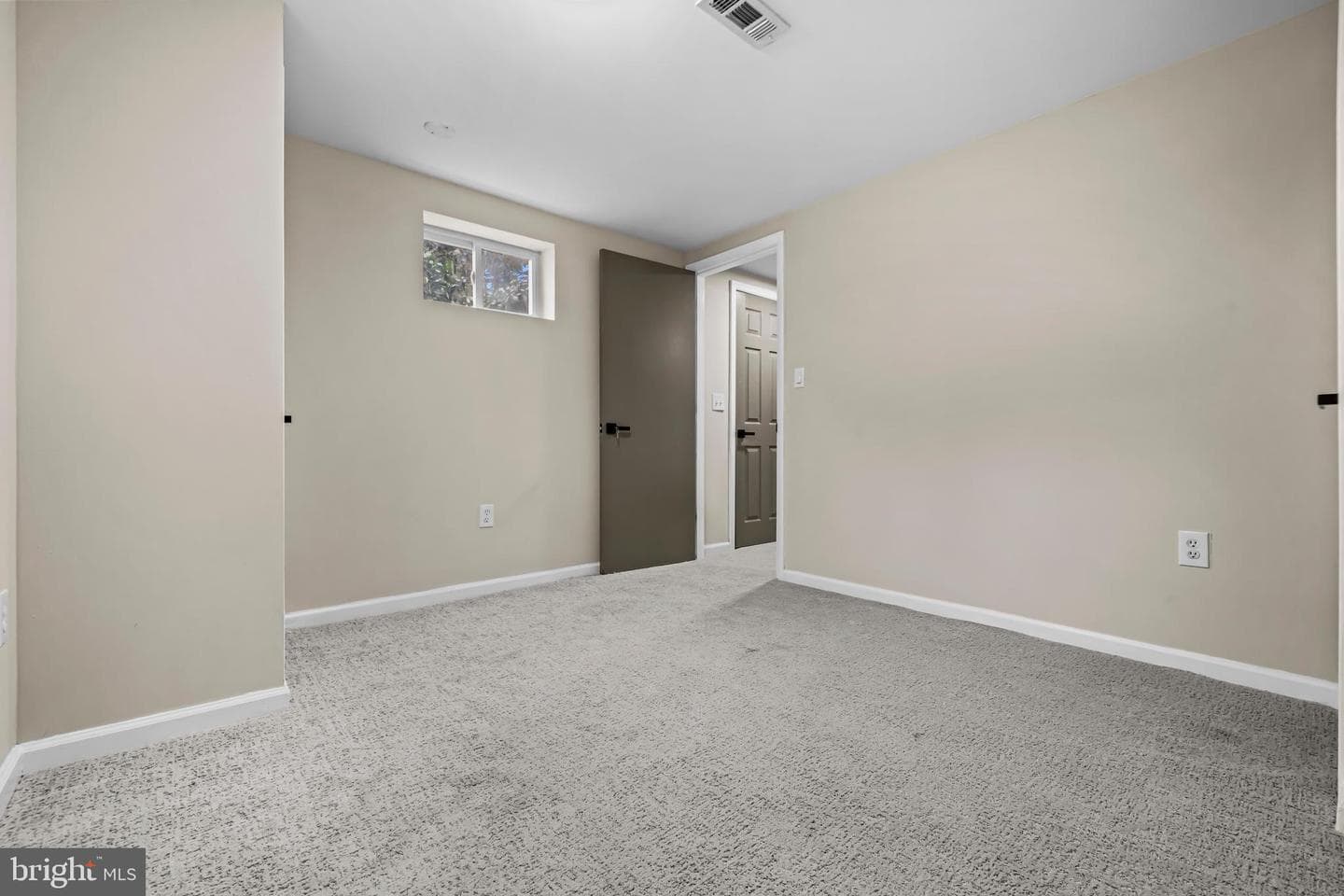 9533 Franklin Avenue photo 30