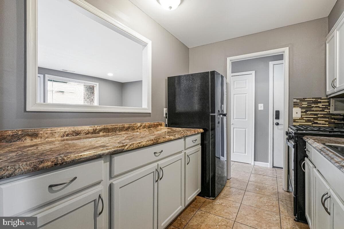 561 Wilson Bridge Drive #b1 photo 13