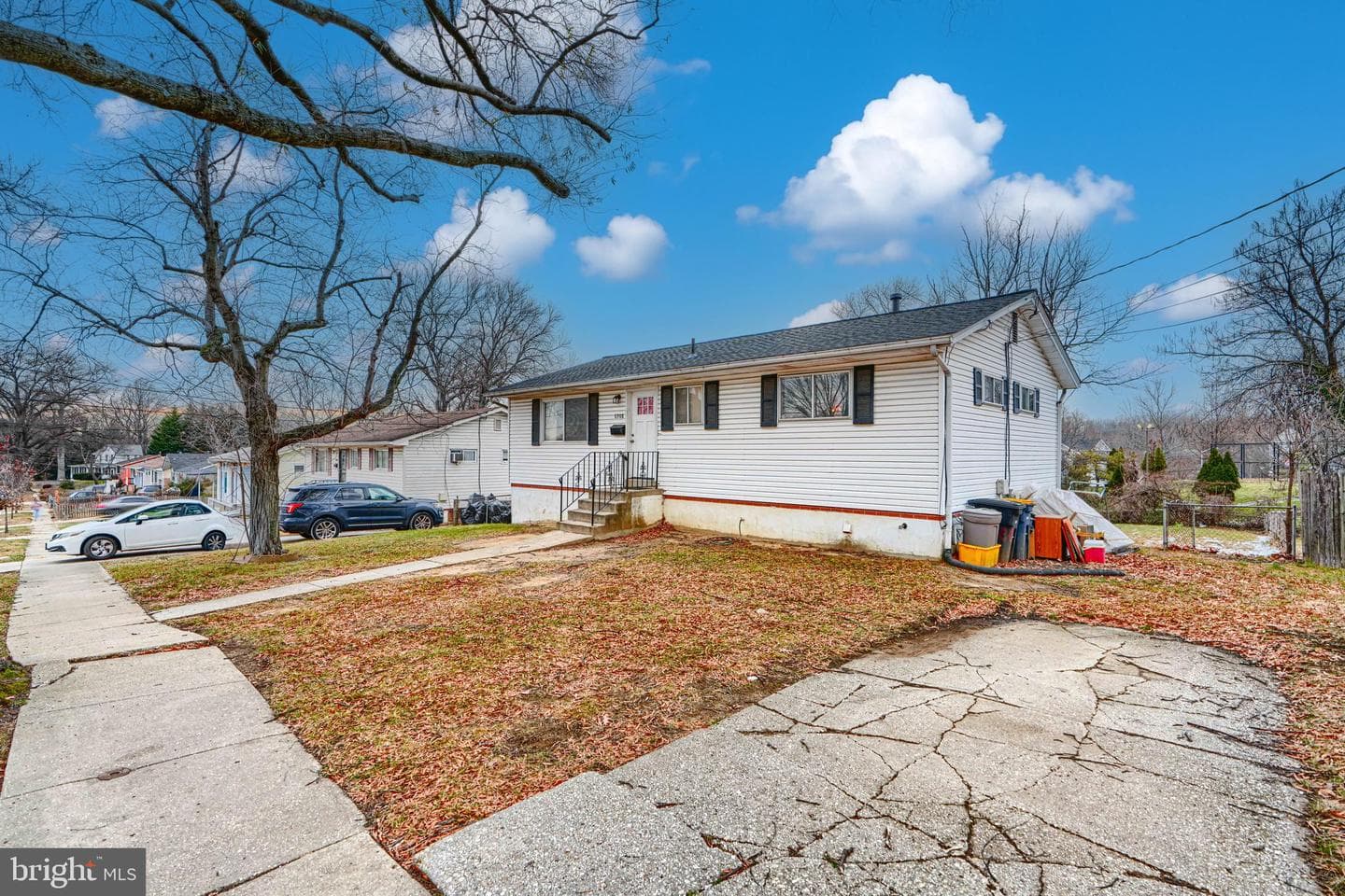 6908 Drylog Street photo 3