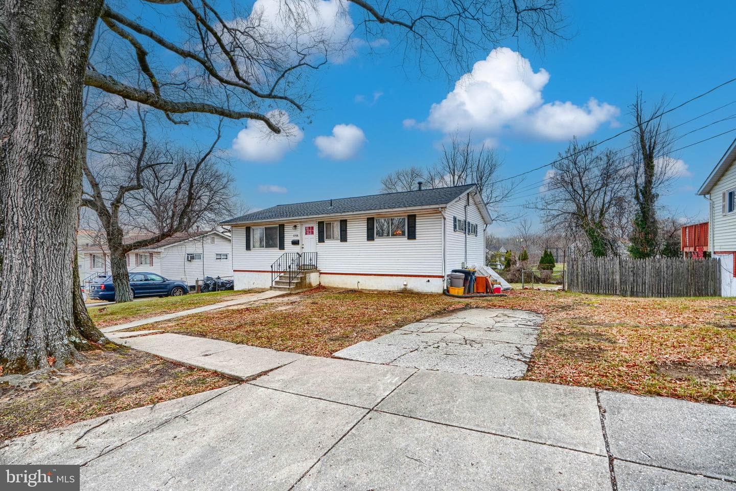 6908 Drylog Street photo 4