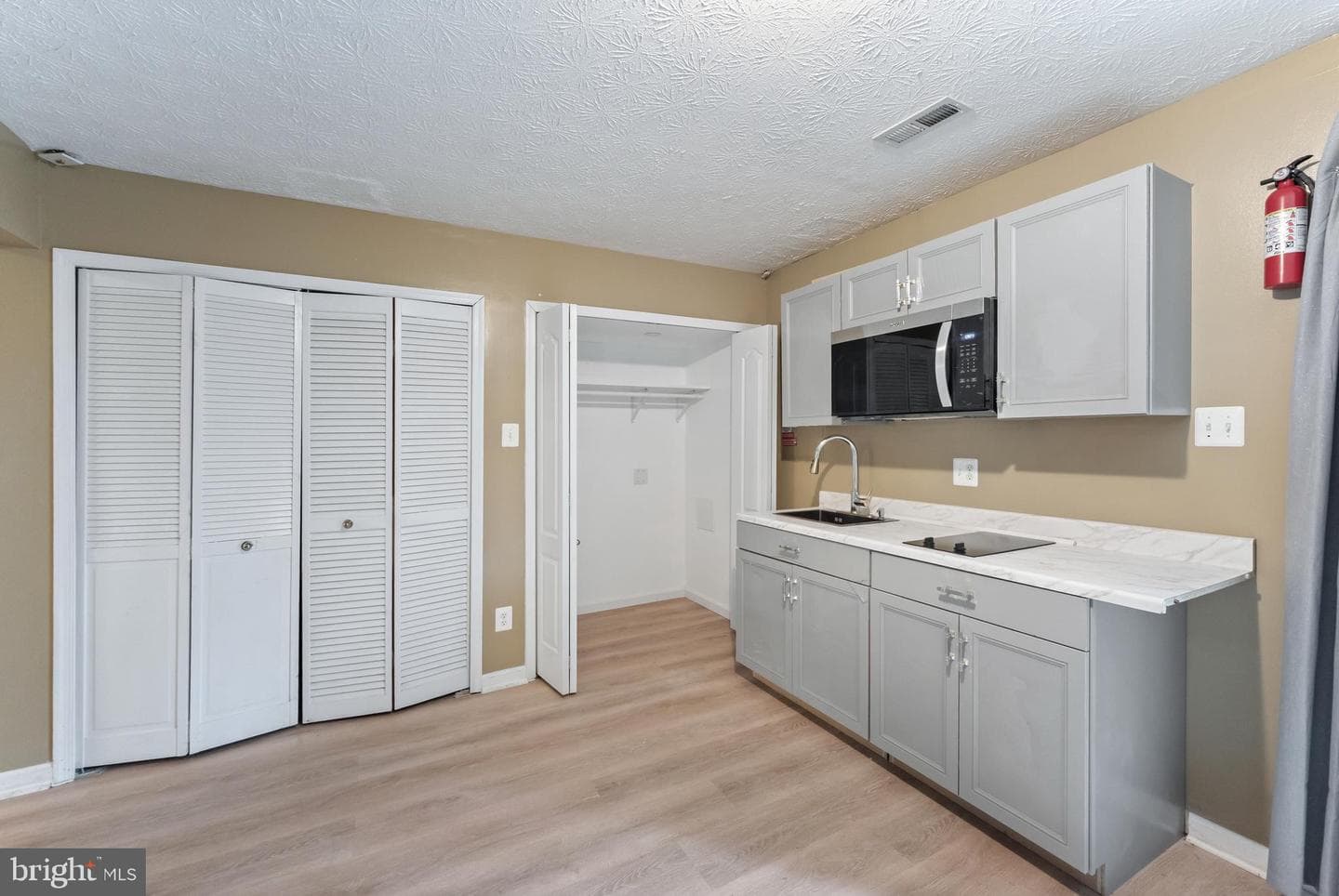 2503 Lemontree Terrace photo 37