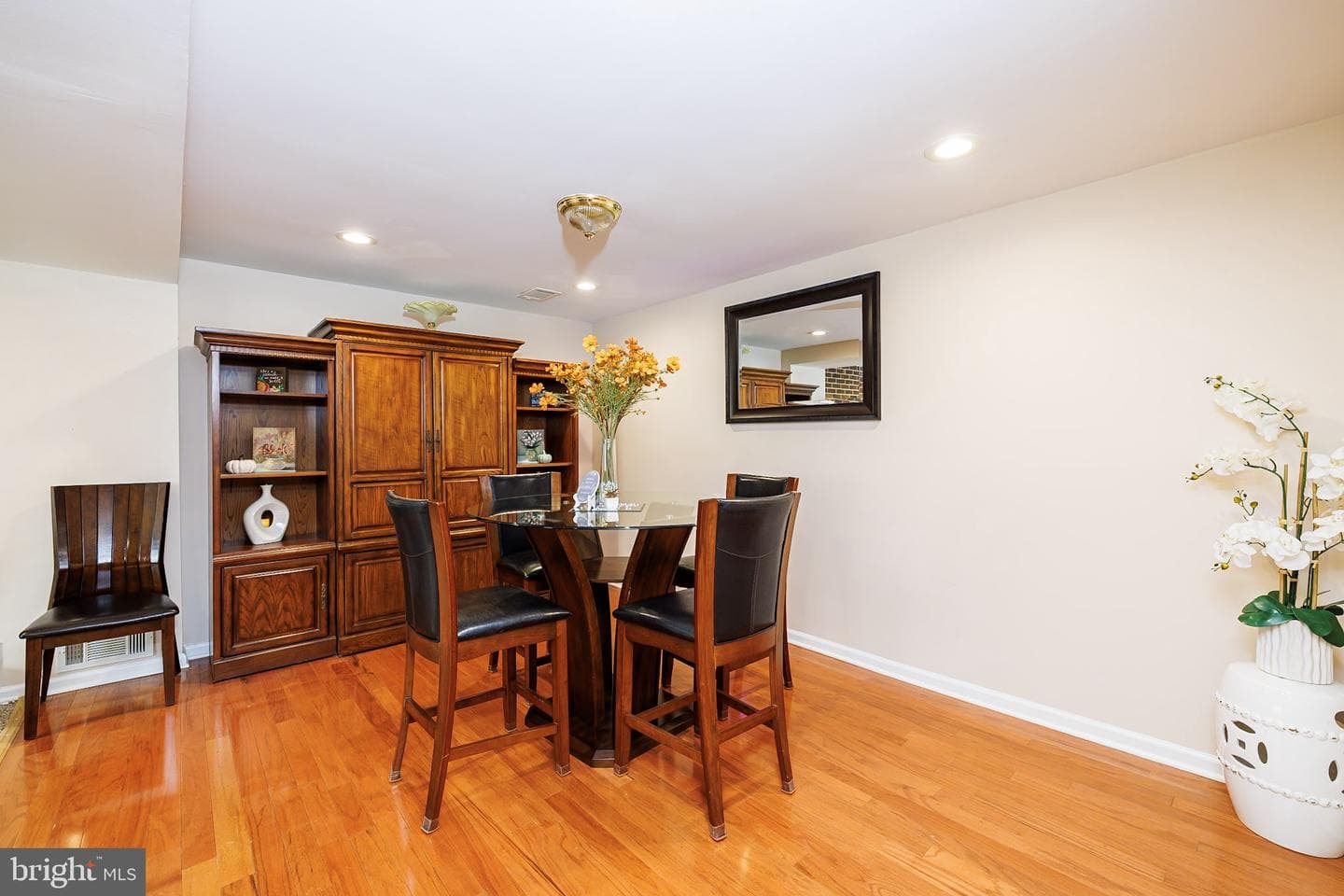 16706 Wardlow Road photo 37