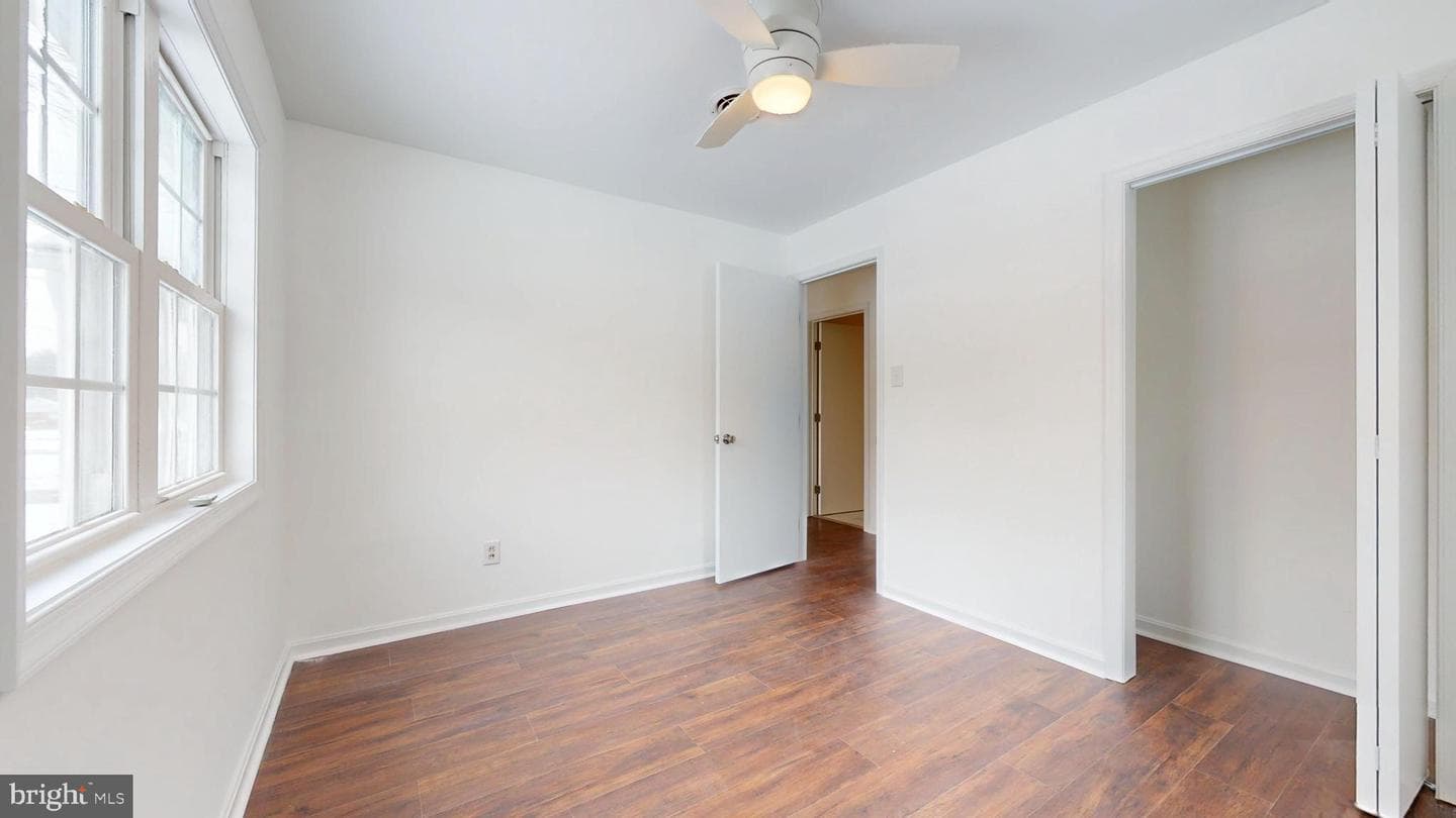9521 Badger Avenue photo 10