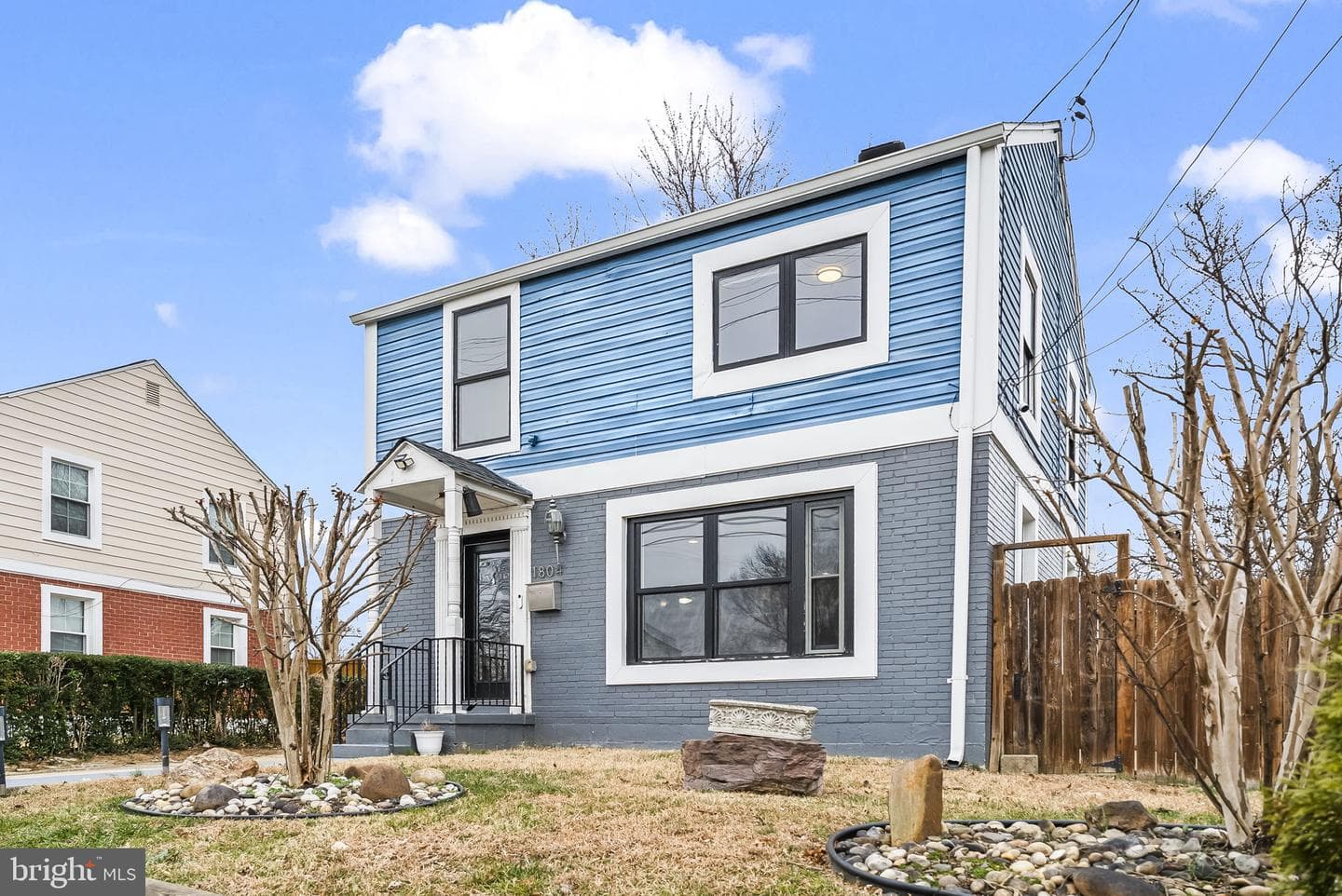 1804 Avalon Place photo 3