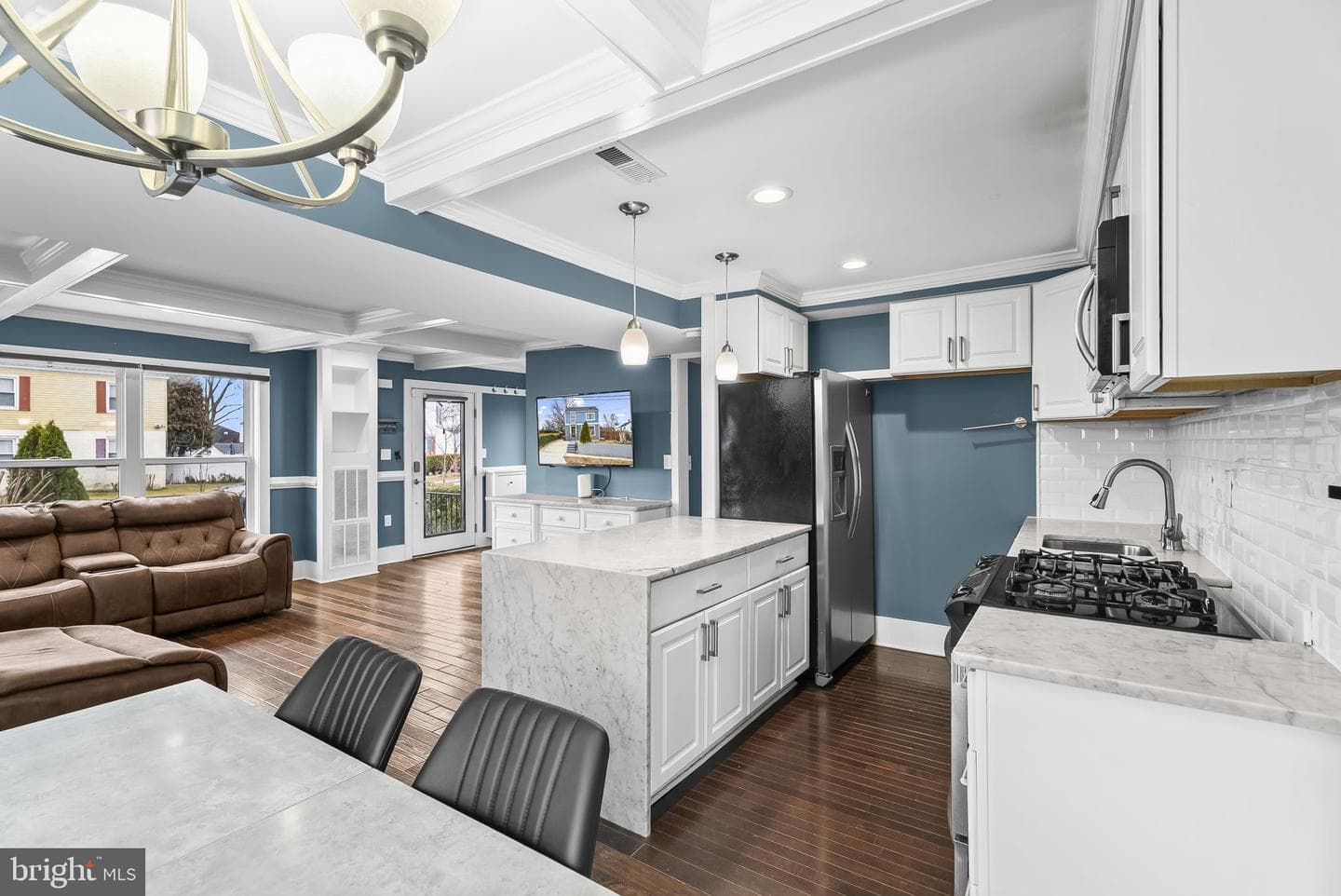 1804 Avalon Place photo 8