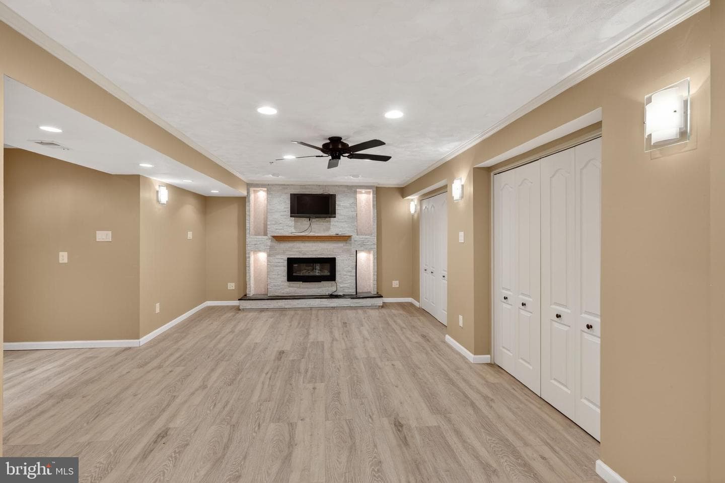 8508 Hillview Road photo 10