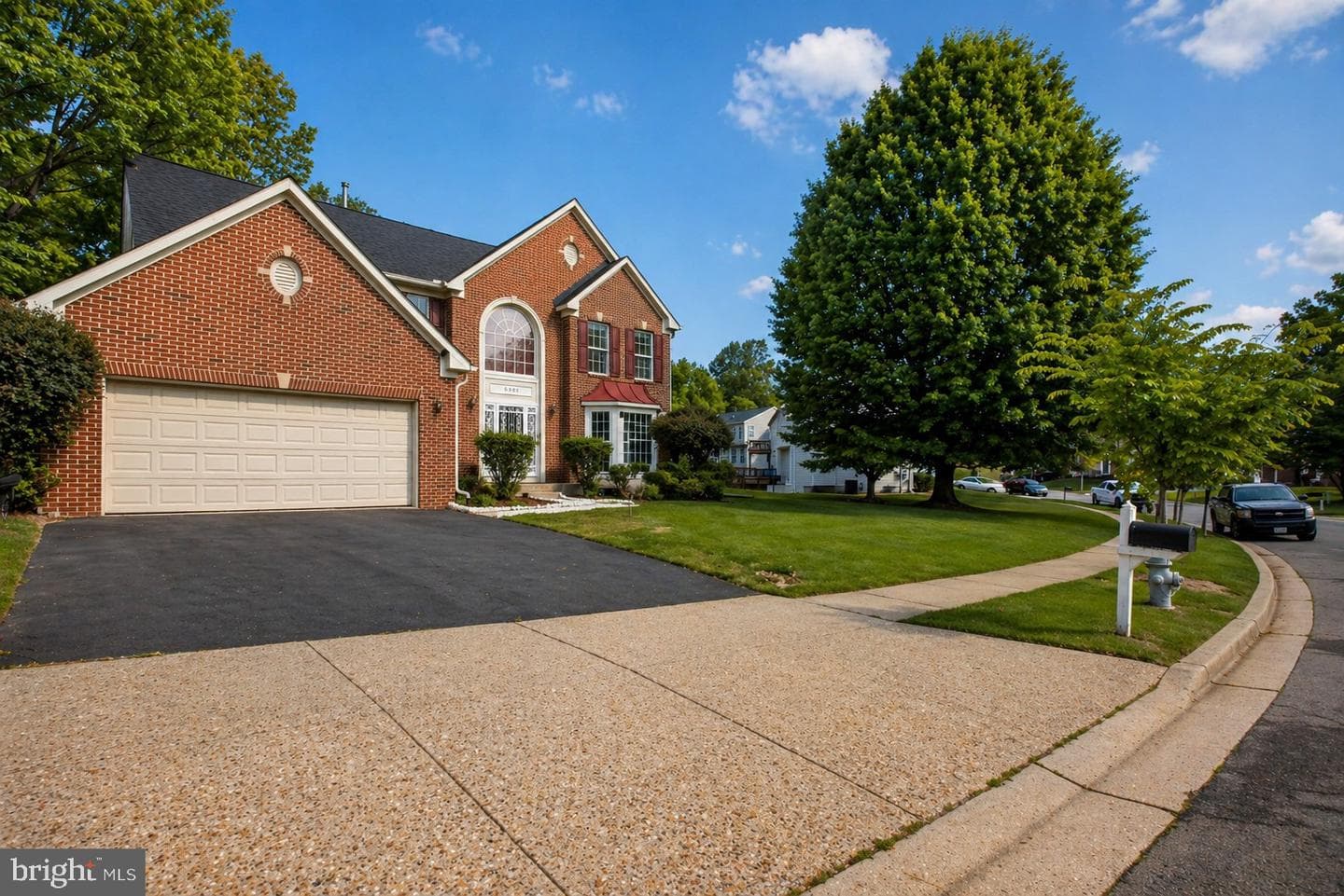 8508 Hillview Road photo 2