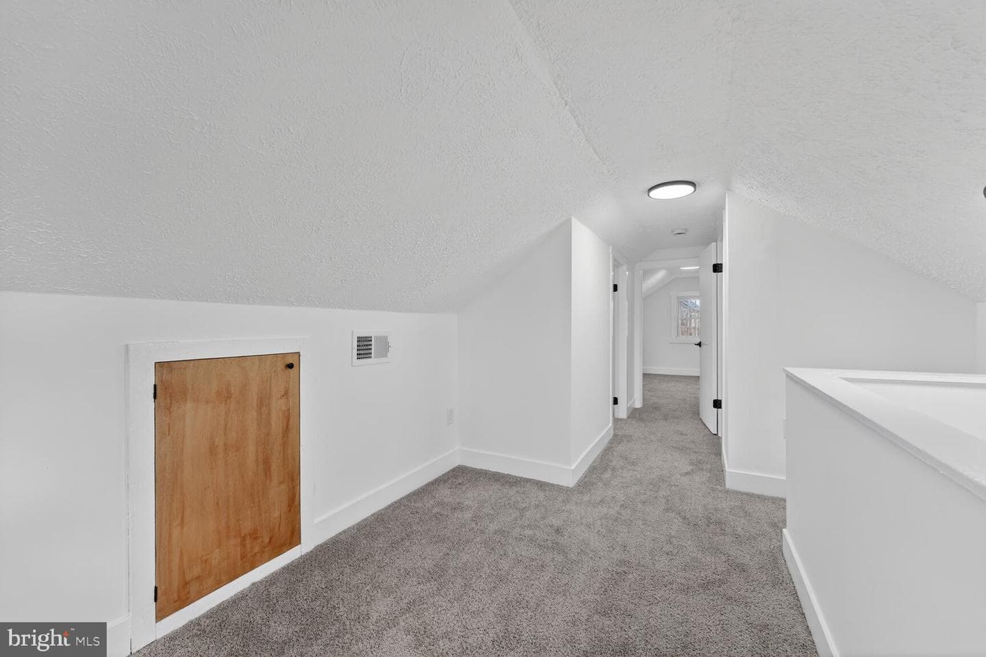 8603 Oakdale Street photo 14