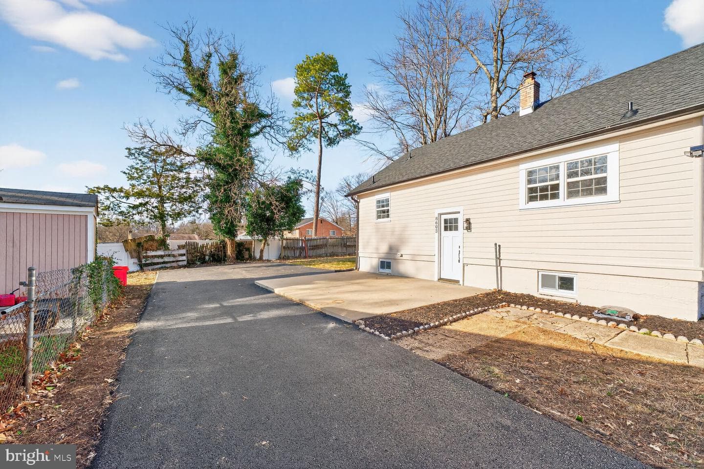8603 Oakdale Street photo 26