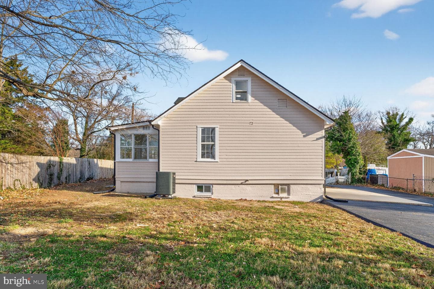 8603 Oakdale Street photo 29