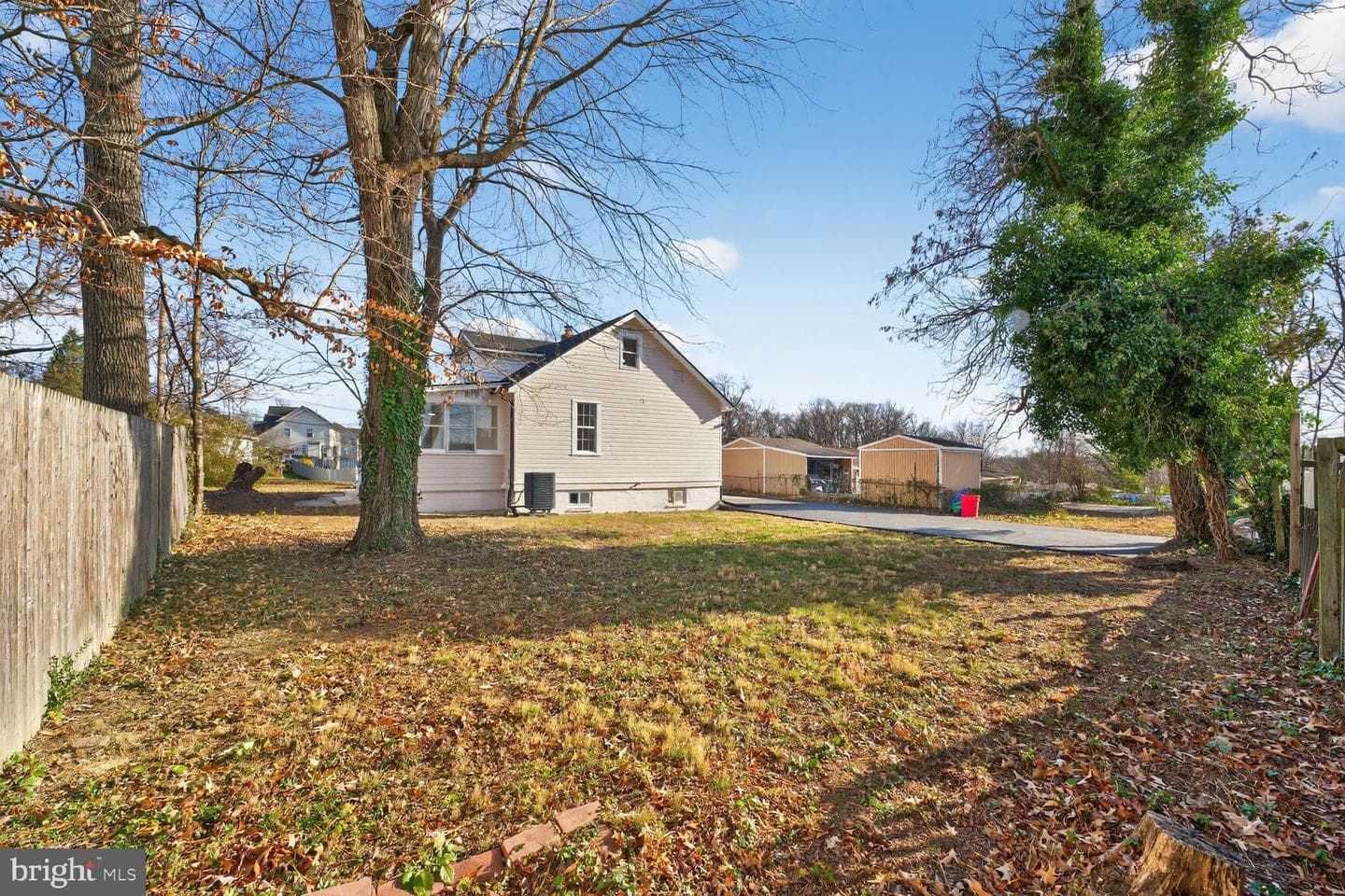 8603 Oakdale Street photo 30