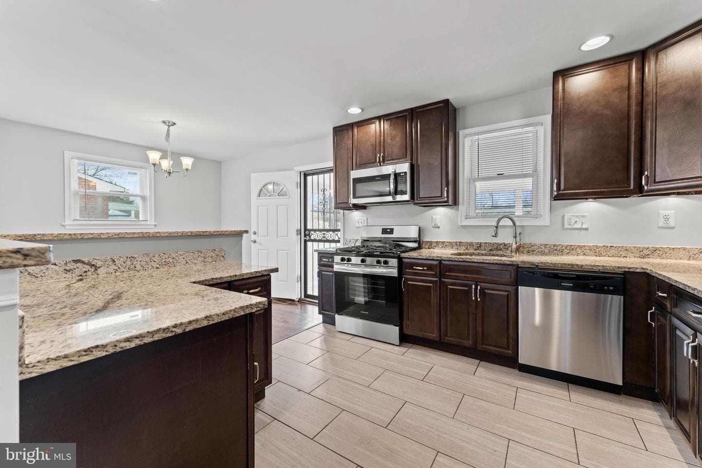 2713 Pinecreek Place photo 10
