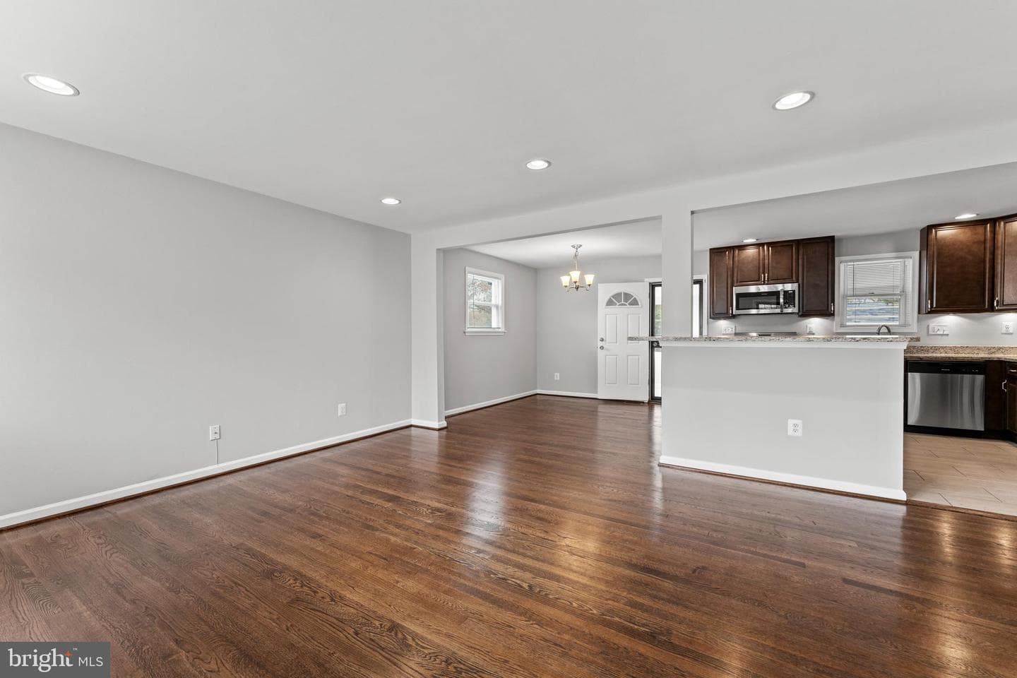 2713 Pinecreek Place photo 8
