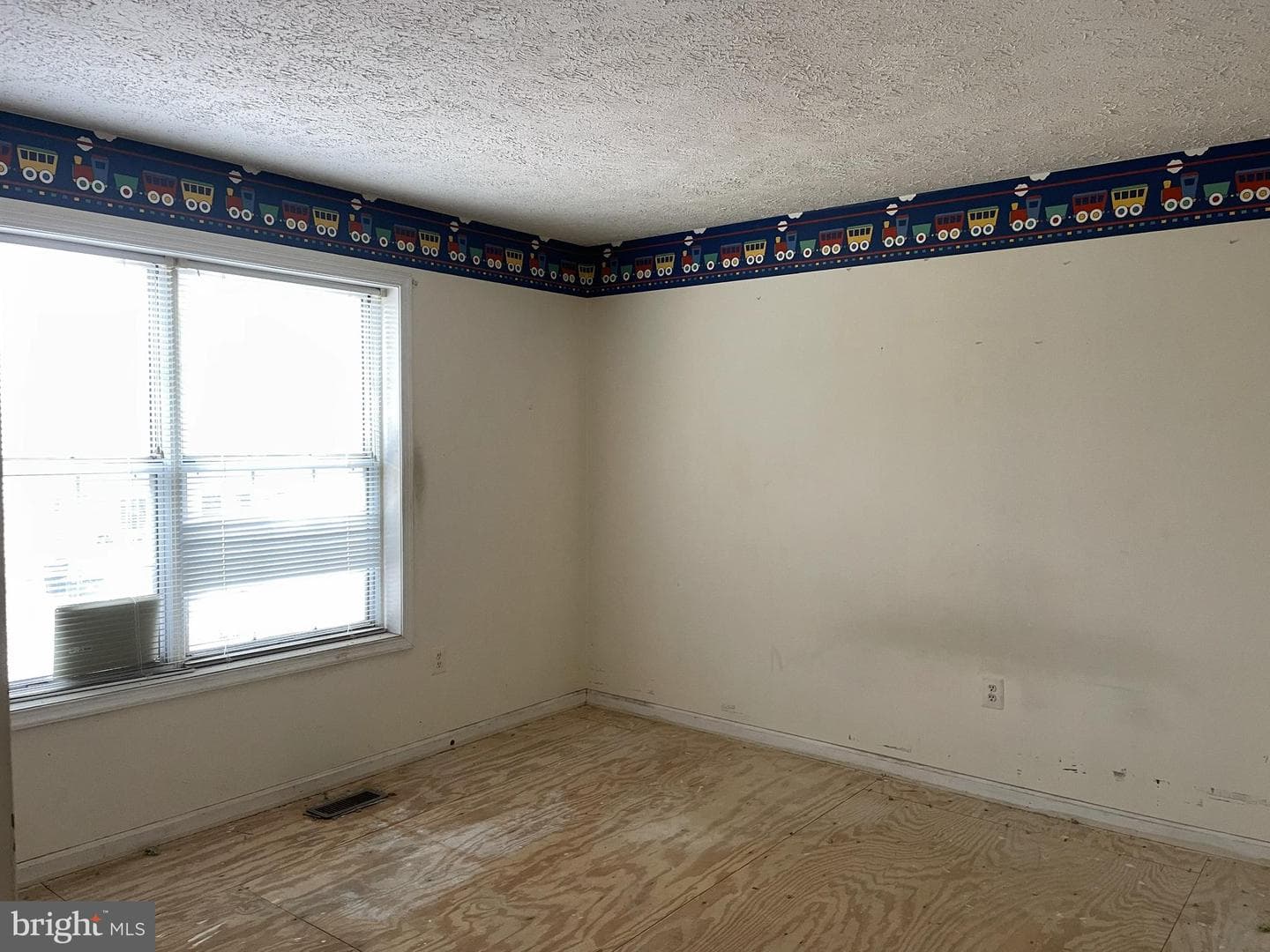 5303 Cumberland Street photo 10