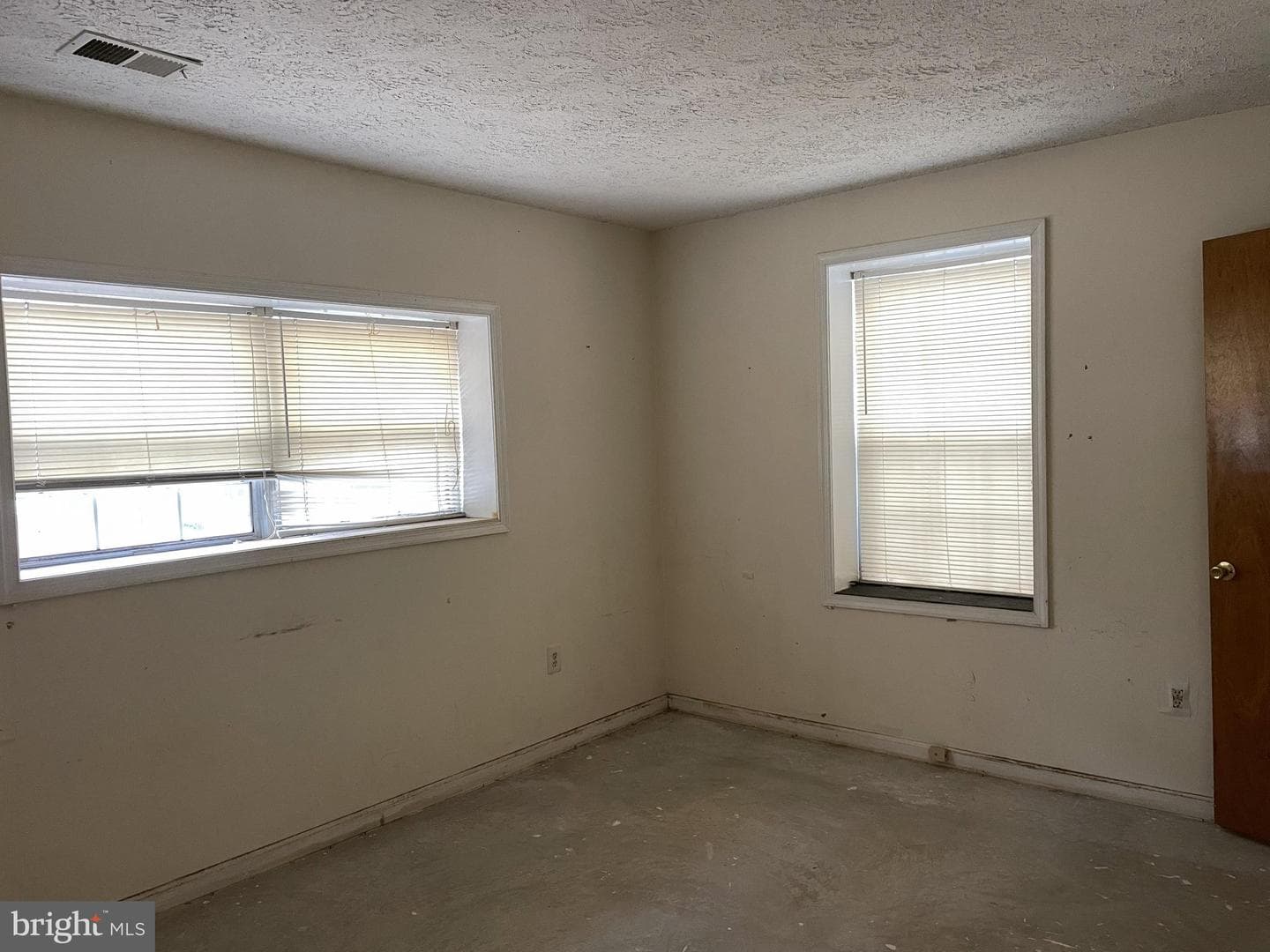 5303 Cumberland Street photo 11