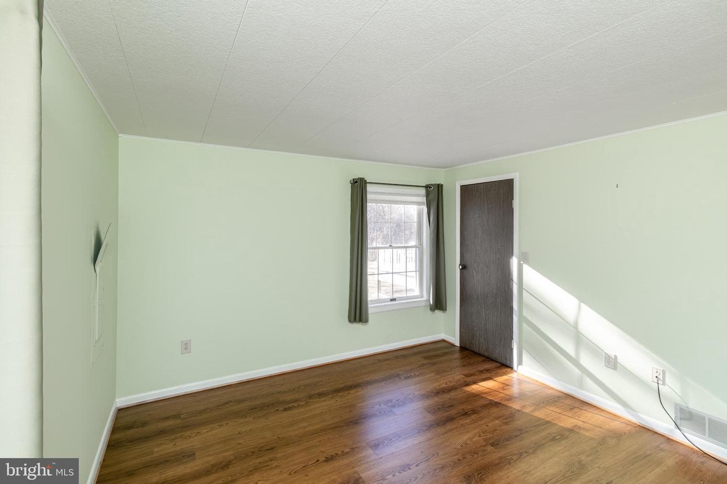 921 Palmer Road photo 19