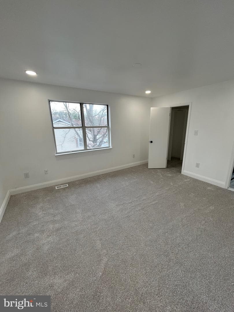 7036 Palamar Terrace photo 24