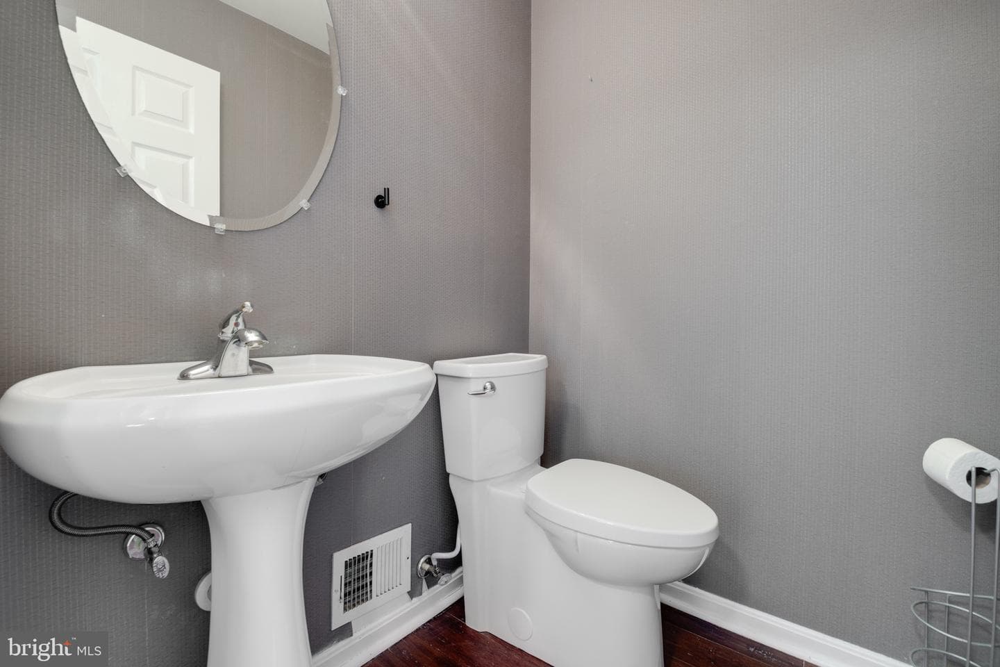 4304 Bowling Brooke Court photo 10