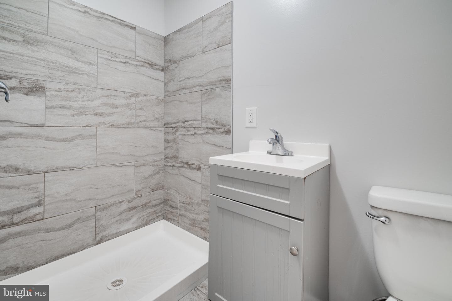 4304 Bowling Brooke Court photo 20