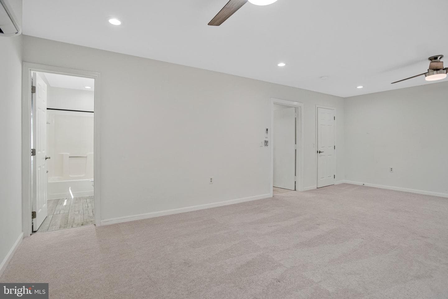 223 Manning Road E photo 35