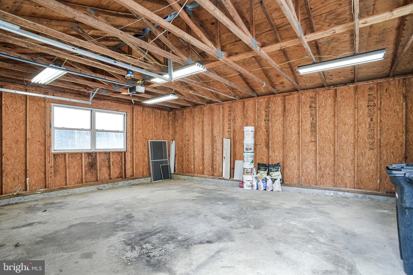 223 Manning Road E photo 37