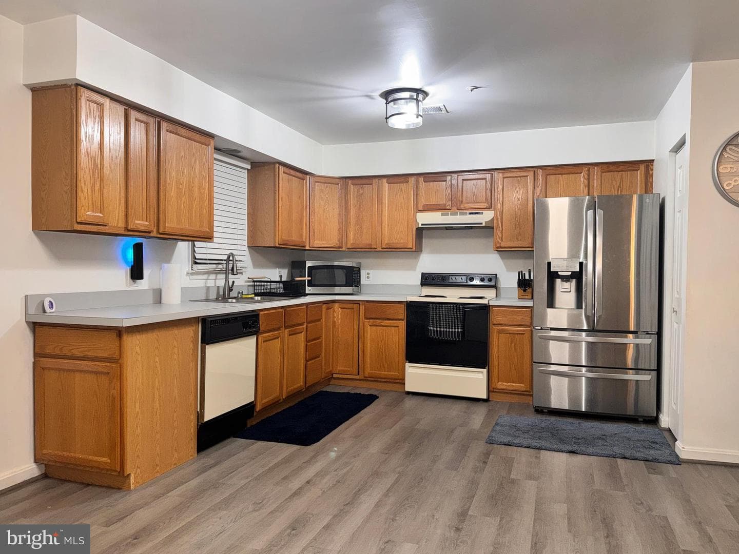 16400 Pointer Ridge Drive photo 16