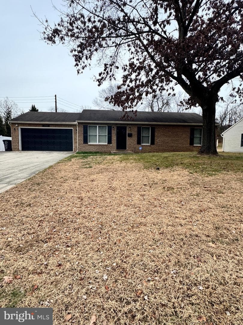 16400 Pointer Ridge Drive photo 2