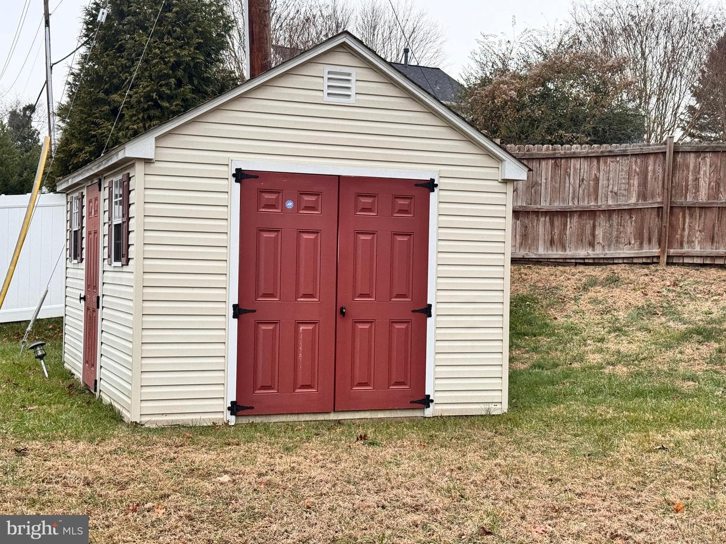 16400 Pointer Ridge Drive photo 8