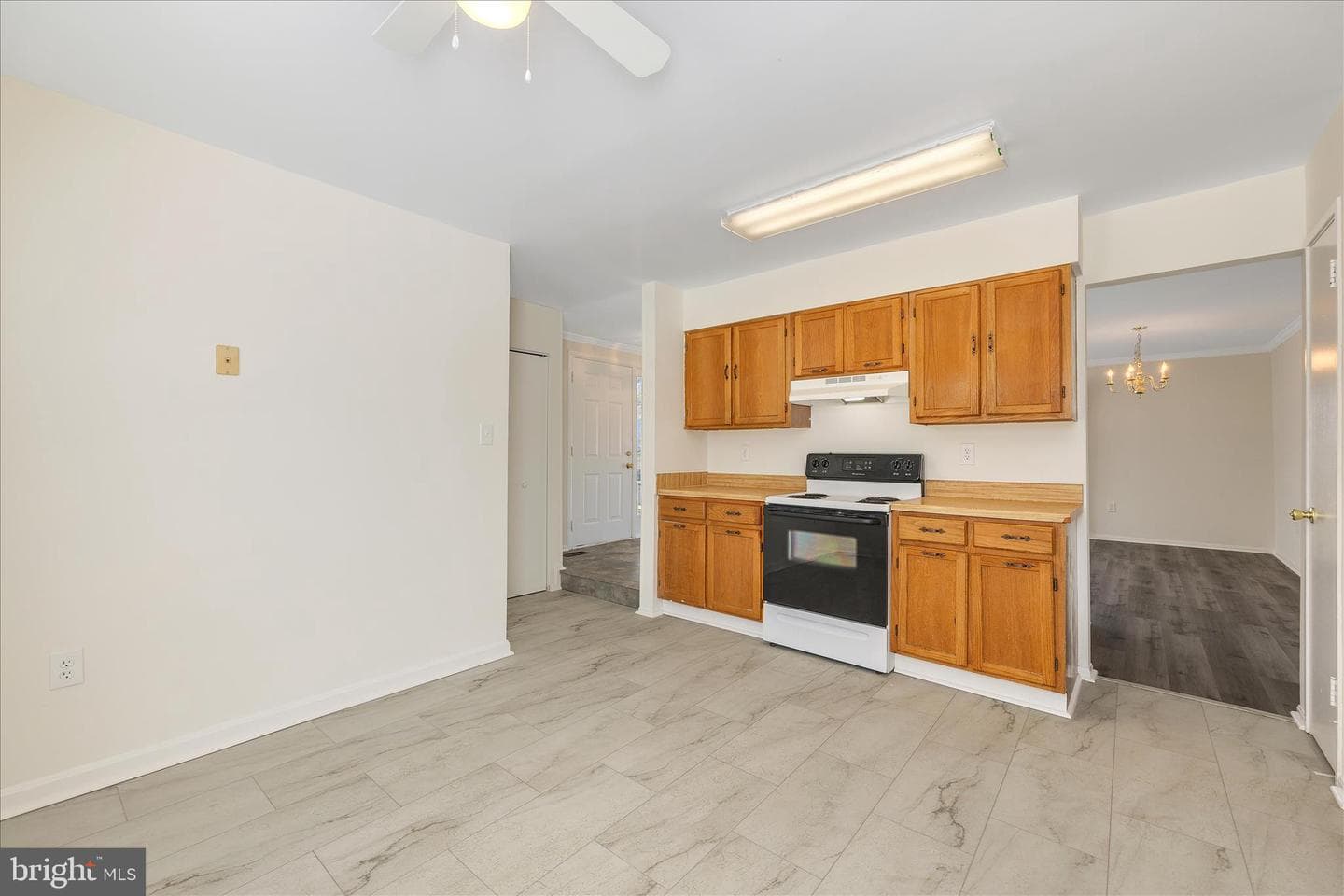 8710 Post Oak Way photo 10