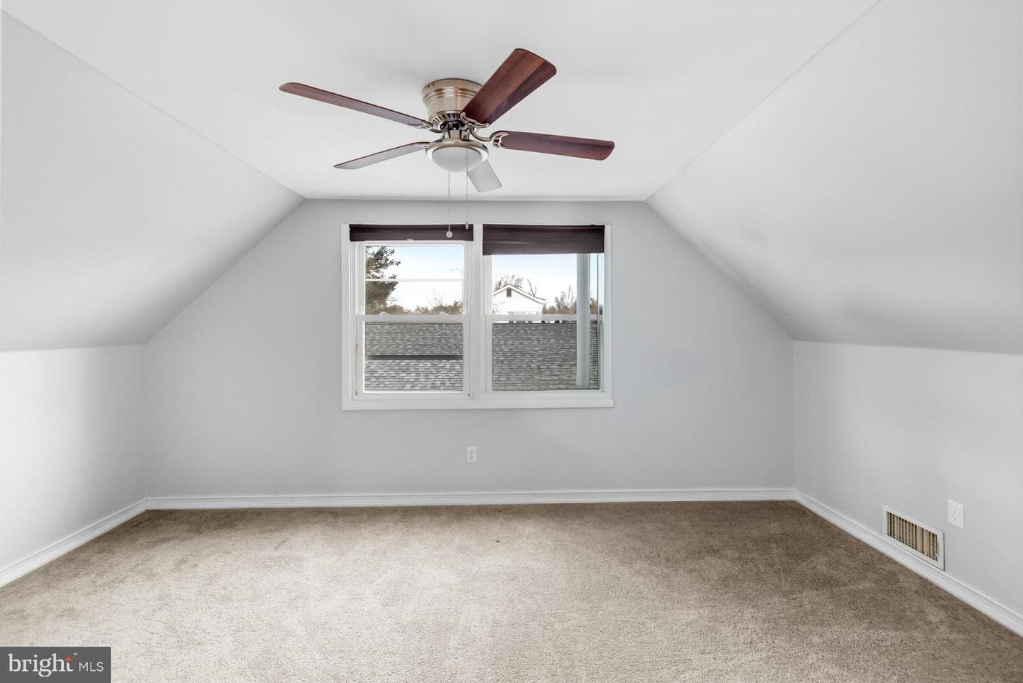12421 Melling Lane photo 32