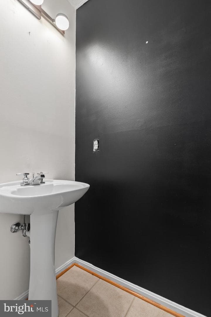 6207 Gothic Lane photo 11