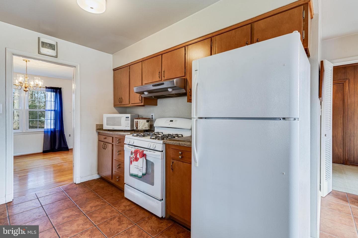7118 Lory Lane photo 15