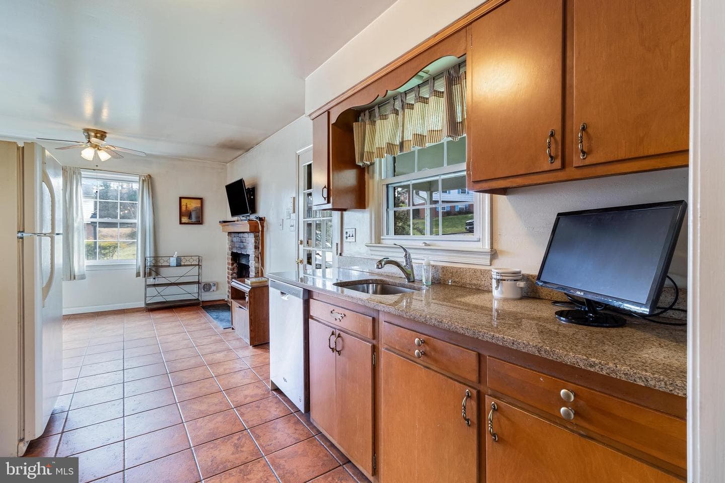 7118 Lory Lane photo 18