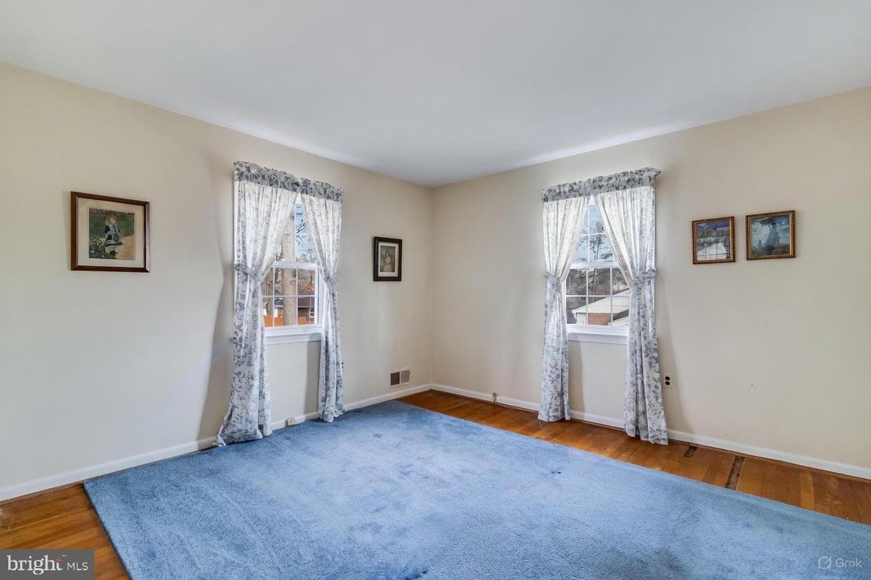 7118 Lory Lane photo 22