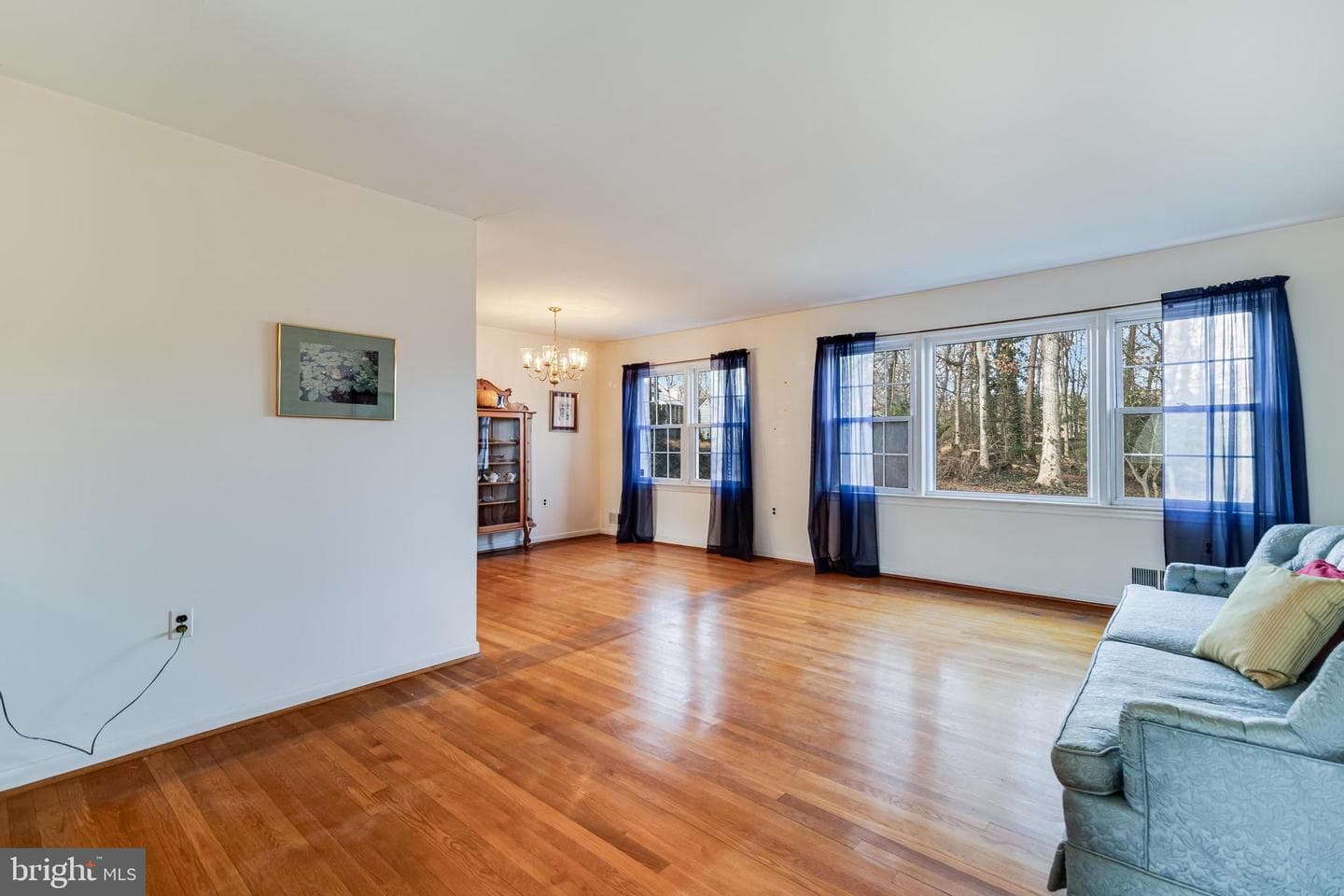 7118 Lory Lane photo 6