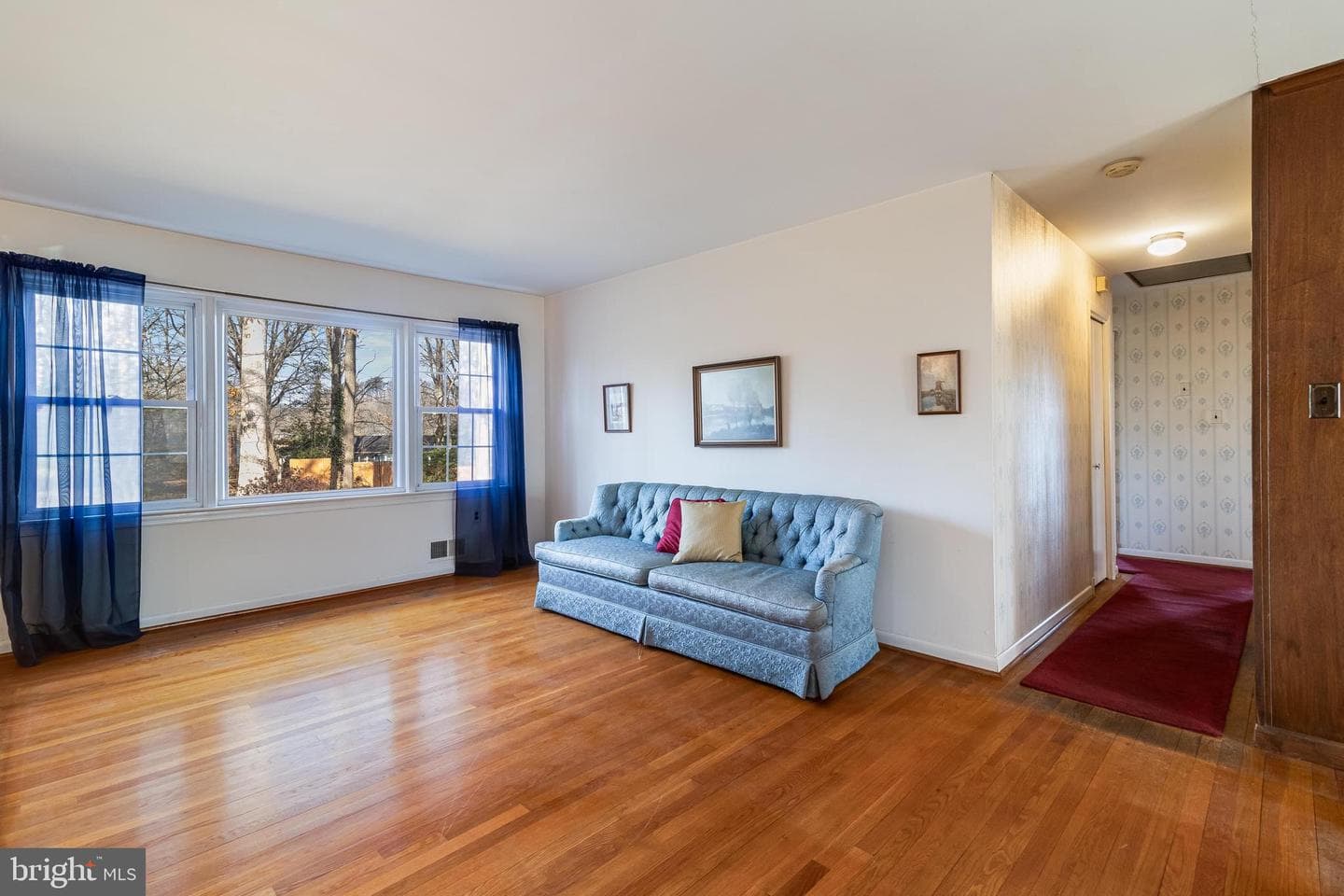 7118 Lory Lane photo 7