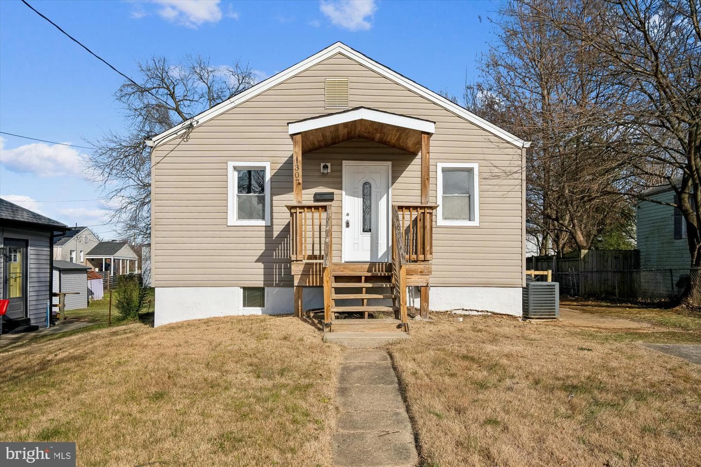 1307 Nome Street photo 1