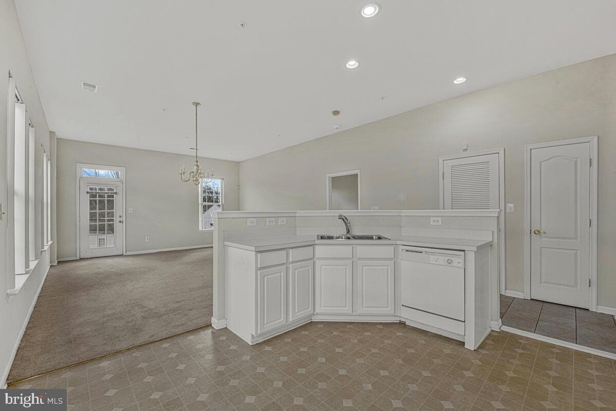 5618 N Marwood Boulevard photo 16