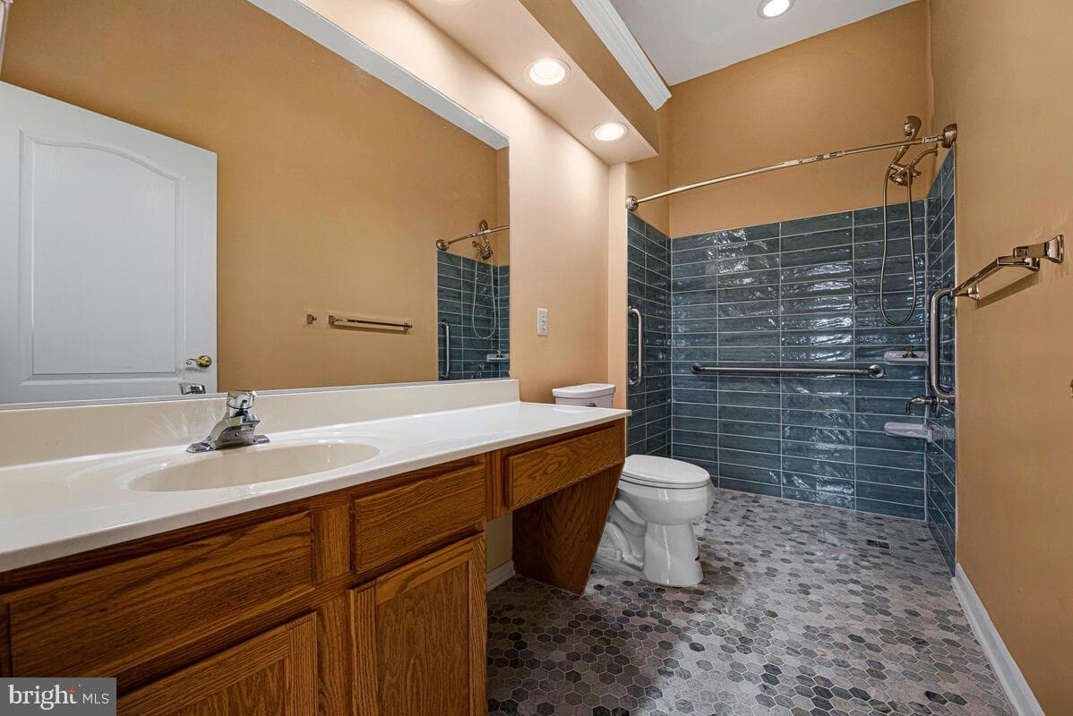 5618 N Marwood Boulevard photo 7